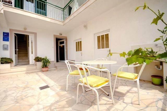 Apartman Dvor Makarska Habitación foto